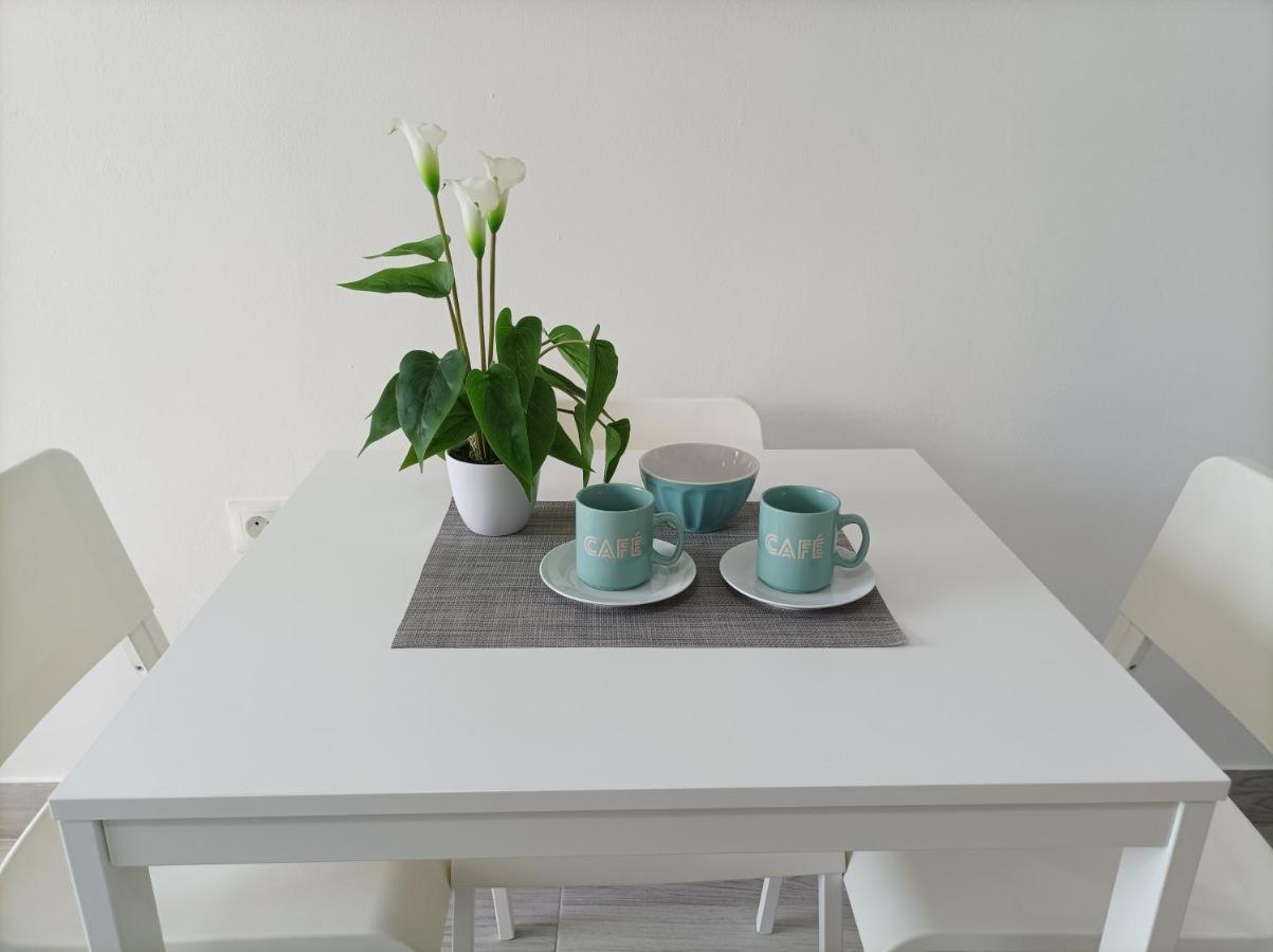 شقة Precioso Apartamento Residencial Piscina Jardines بينالماذينا المظهر الخارجي الصورة